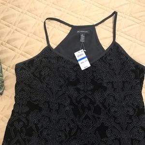 ✨BRAND 🆕 black velvet top✨